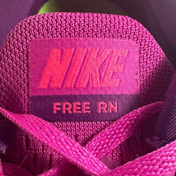 Nike Free RN Women's Size 9.5 Running Shoes Fire Pink 831509-601 Athleisure - Picture 10 of 12